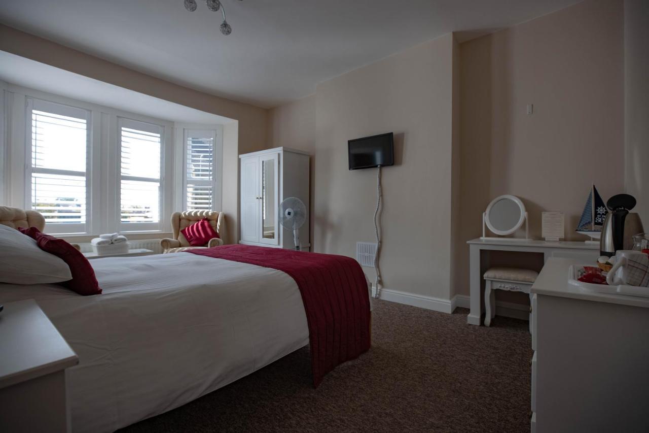 Claremont 4*